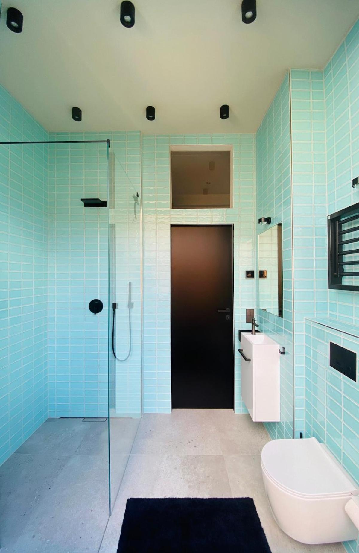 Appartement With A Bathroom And Private Entrance Door *