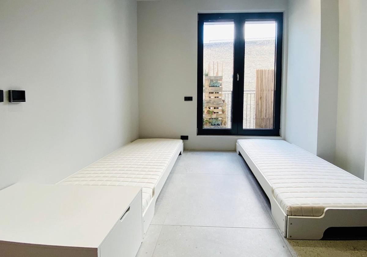 Appartement With A Bathroom And Private Entrance Door